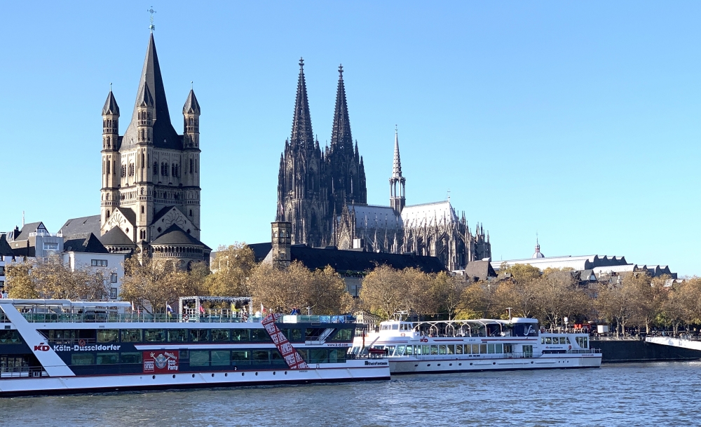 2019: Ziel der Ausflugsfahrt: Köln mit Kirchen Groß St. Martin und Dom (Foto: Manfred Weiler)