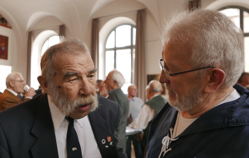 2018: MK-Mitglied Reinhard Stenzel und Sänger Heinz Pinkernell (Foto: Imke Weiler)