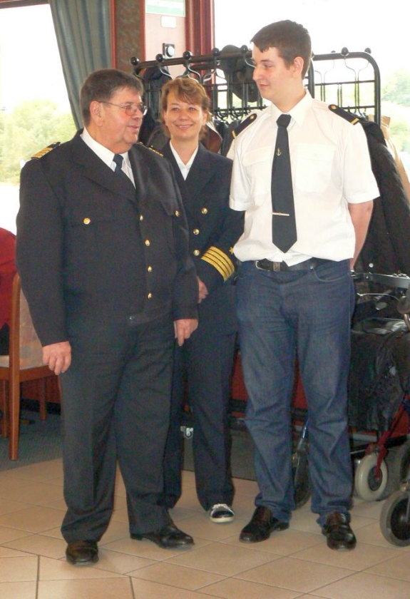 2012: Kapitän Walter Schmitz, Petra Gottschlich, Bootsmann Alexander Gottschlich (Foto: Imke Weiler)
