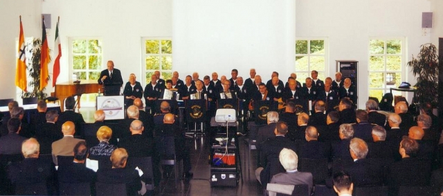 2010: BONNER SHANTY-CHOR bei der Gründungsveranstaltung des Freundeskreises EGV (Einsatzgruppenversorger) Bonn (Foto: Hans-Joachim Heldt)