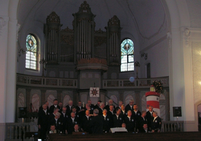 2005: BONNER SHANTY-CHOR in der Ev. Kirche Oberkassel (Foto: Gerhard Meyer)
