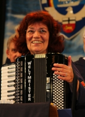 2012: Am Akkordeon: Heidrun Schulz (Foto: BSC)